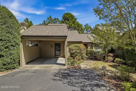 30 Lake Pinehurst Villas Rd, Pinehurst, NC 28374
