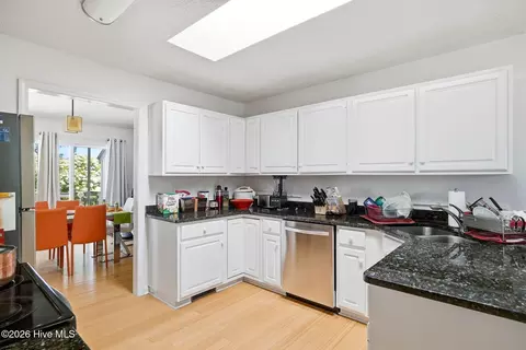 Kitchen - 30 Lake Pinehurst Villas Rd, Pinehurst, NC 28374 photo 1 of 3