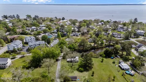 401 Neuse St, Oriental, NC 28571