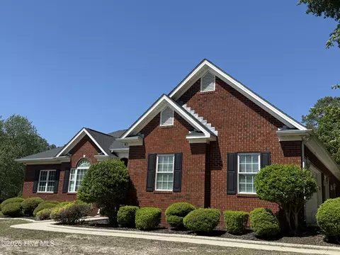 109 Brisbayne Cir, La Grange, NC 28551