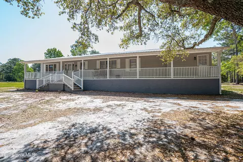 5685 Watts Rd SW, Ocean Isle Beach, NC 28469