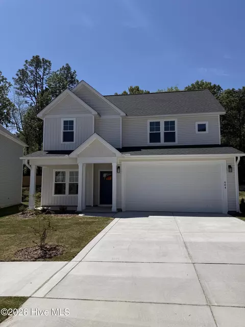 604 Chambers Dr, Southern Pines, NC 28387