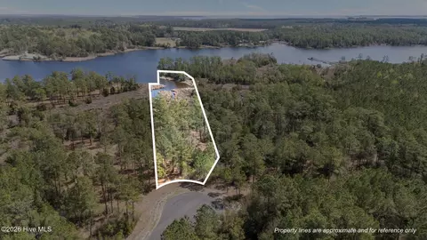103 Royal Shoal Ln, Vandemere, NC 28587