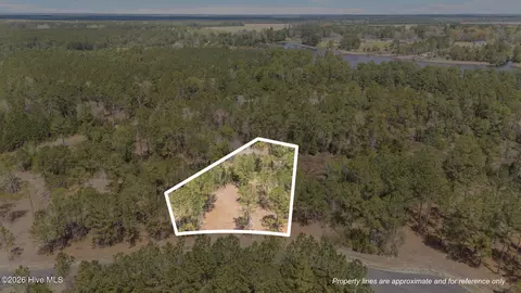 69 Royal Shoal Ln, Vandemere, NC 28587