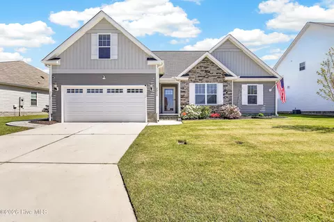 2313 Zircon Dr, Winterville, NC 28590