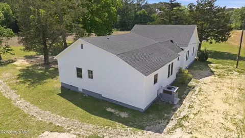 Exterior - 124 Republican Rd, Windsor, NC 27983 photo 5 of 12