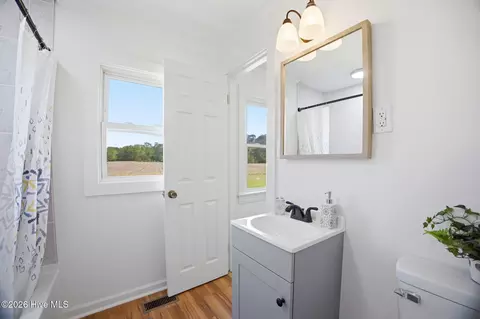 Bath - 124 Republican Rd, Windsor, NC 27983 photo 3 of 4