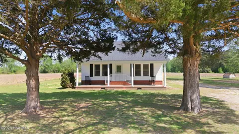 124 Republican Rd, Windsor, NC 27983