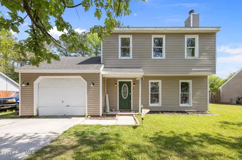 202 Palamino Trl, Jacksonville, NC 28546