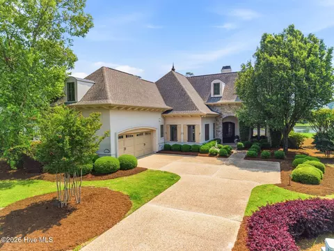 1329 S Moorings Dr, Wilmington, NC 28405