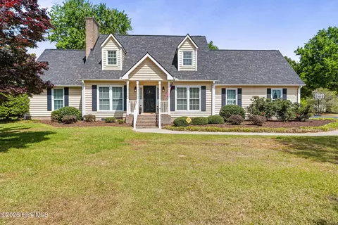 106 Pinedale Dr, Rockingham, NC 28379