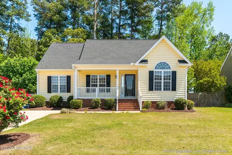 2316 Checkerberry Ln, Winterville, NC 28590