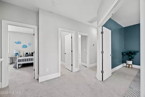 Entry Way - 2 N Artisan Dr, Hampstead, NC 28443 photo 4 of 5