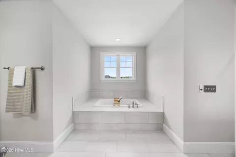 Bath - 2 N Artisan Dr, Hampstead, NC 28443 photo 2 of 7