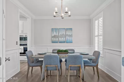 Dining - 2 N Artisan Dr, Hampstead, NC 28443 photo 2 of 3