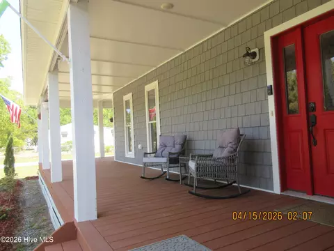 Exterior - 141 W Mobile Rd, Harbinger, NC 27941 photo 5 of 13