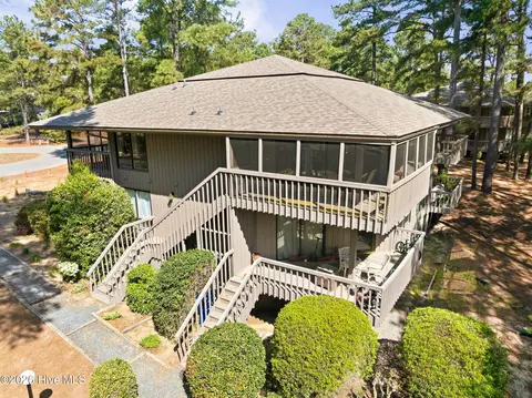 424 Foxcroft Cir, Jackson Springs, NC 27281