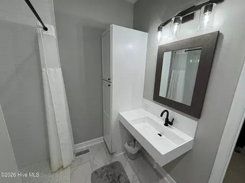 Bath - 8 Surry Circle Dr N, Pinehurst, NC 28374 photo 3 of 5