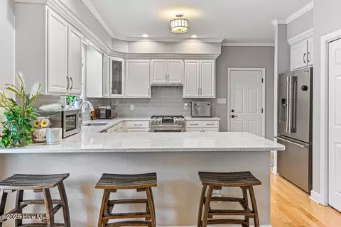 Kitchen - 8 Surry Circle Dr N, Pinehurst, NC 28374 photo 2 of 5