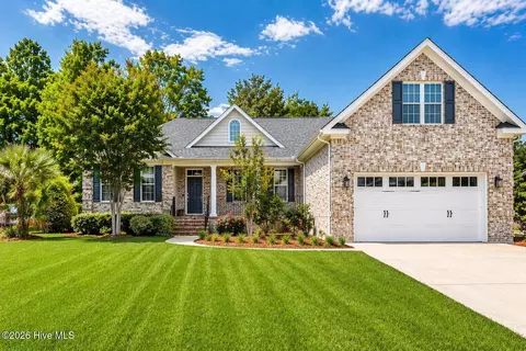 720 Blue Point Dr, Wilmington, NC 28411