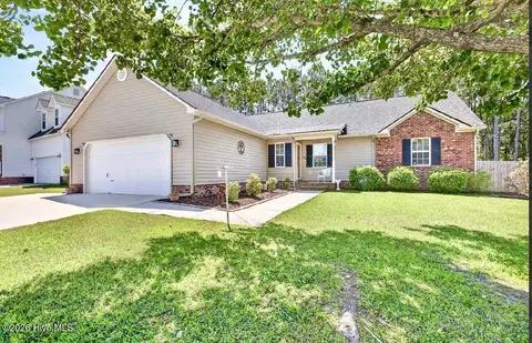 904 Huff Dr, Jacksonville, NC 28546