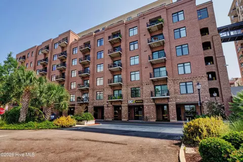 10 Grace St #504, Wilmington, NC 28401