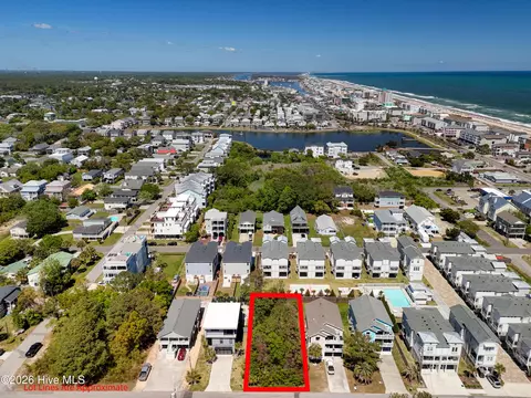 210 Greenville Ave, Carolina Beach, NC 28428