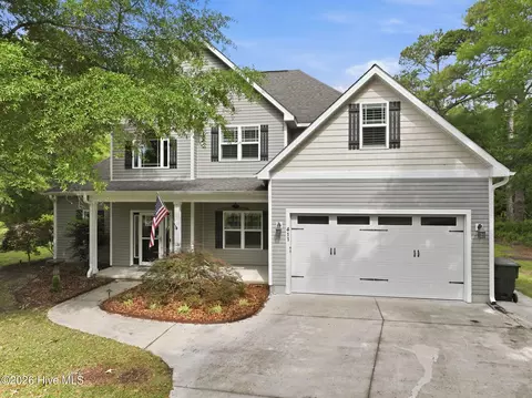 411 Ardan Oaks Cir, Cape Carteret, NC 28584