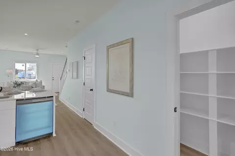 Entry Way - 650 Cedar Point Blvd #G4, Cedar Point, NC 28584 photo 2 of 4