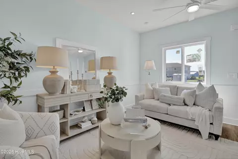 Living - 650 Cedar Point Blvd #G4, Cedar Point, NC 28584 photo 1 of 1