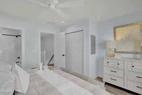 Bedroom - 650 Cedar Point Blvd #H2, Cedar Point, NC 28584 photo 1 of 1