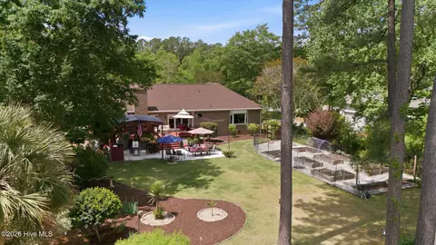 1211 Pine Valley Dr, New Bern, NC 28562