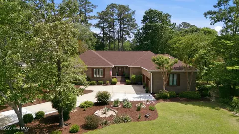 1211 Pine Valley Dr, New Bern, NC 28562