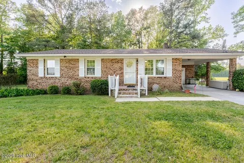 1620 Hallsboro Rd, Clarkton, NC 28433