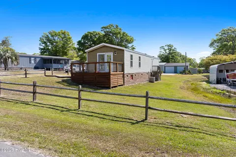 2262 W Tanglewood Dr SW, Supply, NC 28462