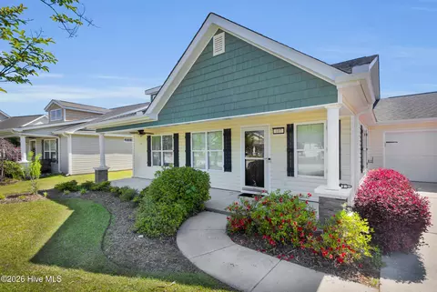 107 Craftsman Dr, New Bern, NC 28562