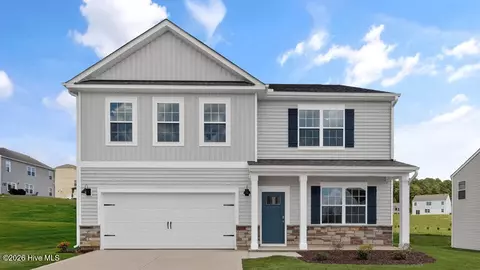 713 Lazy Elm Ln, Aberdeen, NC 28315