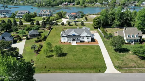 View/Area - 450 E Creekview Dr, Hampstead, NC 28443 photo 3 of 6