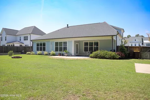 Exterior - 182 Camden Trl, Hampstead, NC 28443 photo 15 of 20