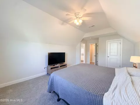 Bedroom - 182 Camden Trl, Hampstead, NC 28443 photo 10 of 12