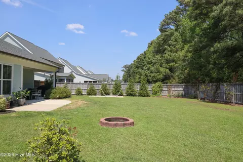Exterior - 182 Camden Trl, Hampstead, NC 28443 photo 14 of 20