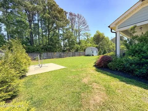 Exterior - 182 Camden Trl, Hampstead, NC 28443 photo 6 of 20