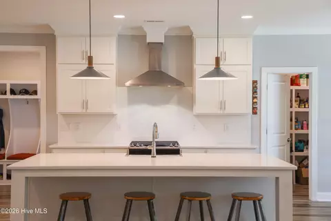 Kitchen - 182 Camden Trl, Hampstead, NC 28443 photo 5 of 12