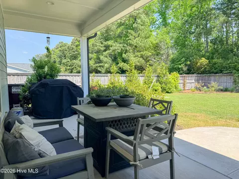 Exterior - 182 Camden Trl, Hampstead, NC 28443 photo 10 of 20