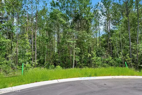 8012 White Marsh Pl, Wilmington, NC 28411