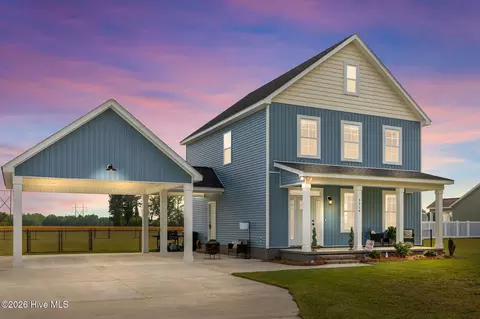 3514 Old Creek Rd, Greenville, NC 27834