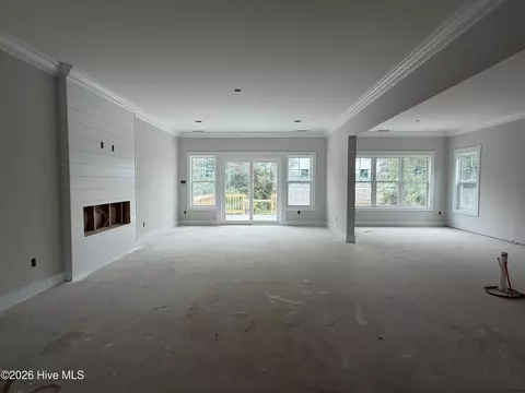 Living - 278 E Ivybridge Dr, Hubert, NC 28539 photo 2 of 5