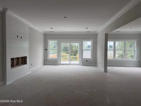 Living - 278 E Ivybridge Dr, Hubert, NC 28539 photo 5 of 5