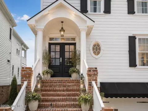 458 Kensington Pl, Newport, NC 28570