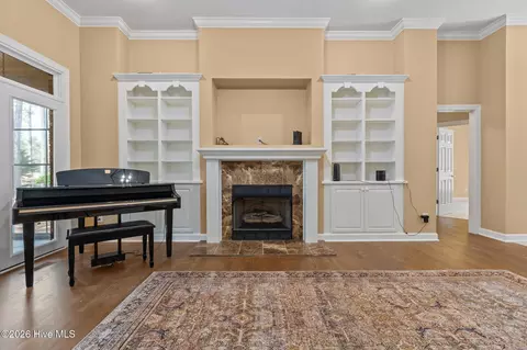 Living - 28 Abbottsford Dr, Pinehurst, NC 28374 photo 2 of 3